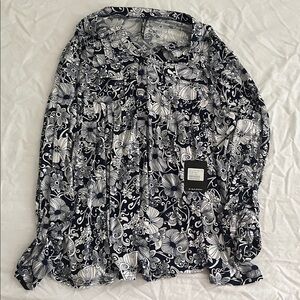 NWT White Mark Navy and White Floral Blouse